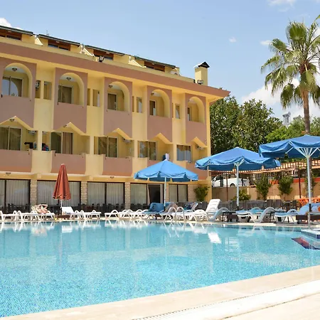 Fame Hotel 3*